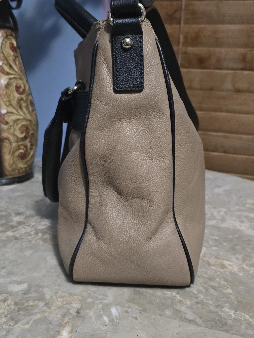 Kate Spade Primrose Hill Tan and Black Leather Satchel w/ Bow Detail